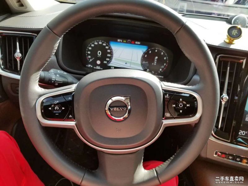 二手沃尔沃XC90(进口)2016款2.0T 排量T5智逸版 7座 价格34.00万