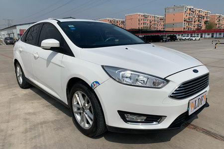 朝阳二手福特福克斯 2017款 三厢 1.6L 双离合 超能风尚型智行版