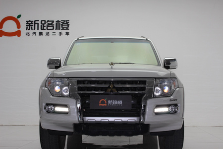 威海二手三菱帕杰罗 2018款 帕杰罗97 GLS3.8L 五门中东版 天窗自动