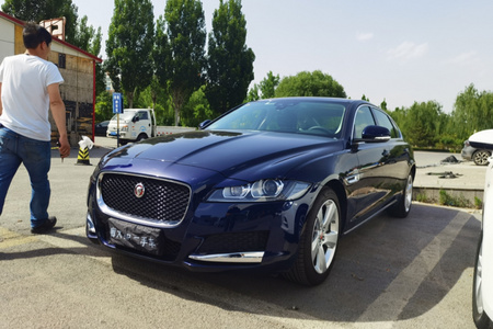 廊坊二手捷豹XFL 2020款 2.0T P200 两驱 精英版